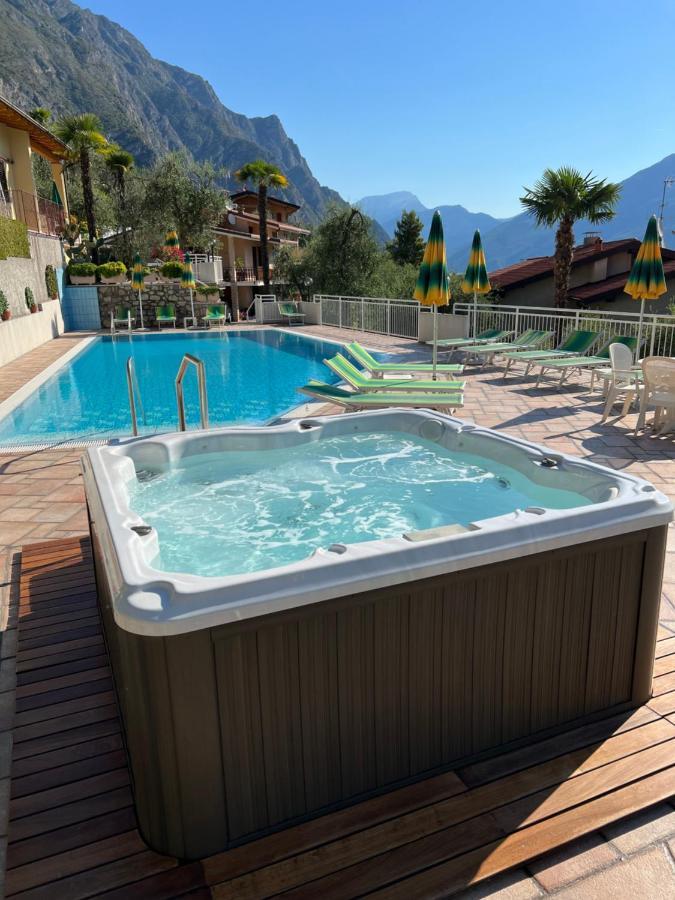 Appartamenti Villa Clivia Limone sul Garda Kültér fotó
